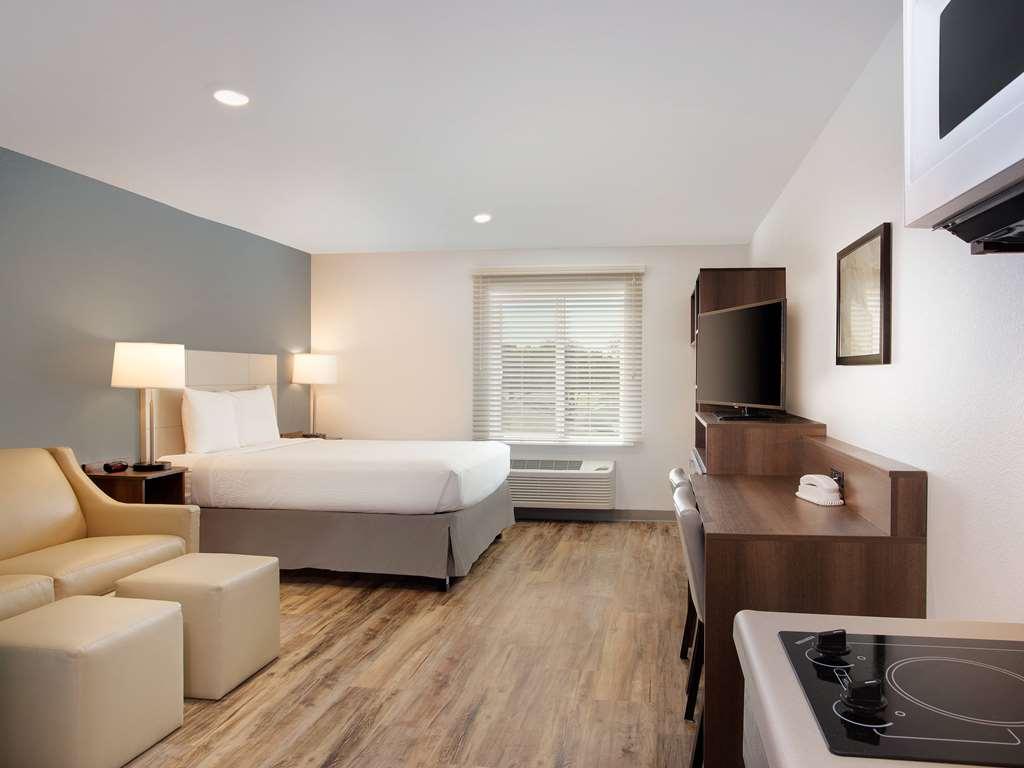 Extended Stay America Suites - New Orleans - Airport - I-10 Kenner Room photo